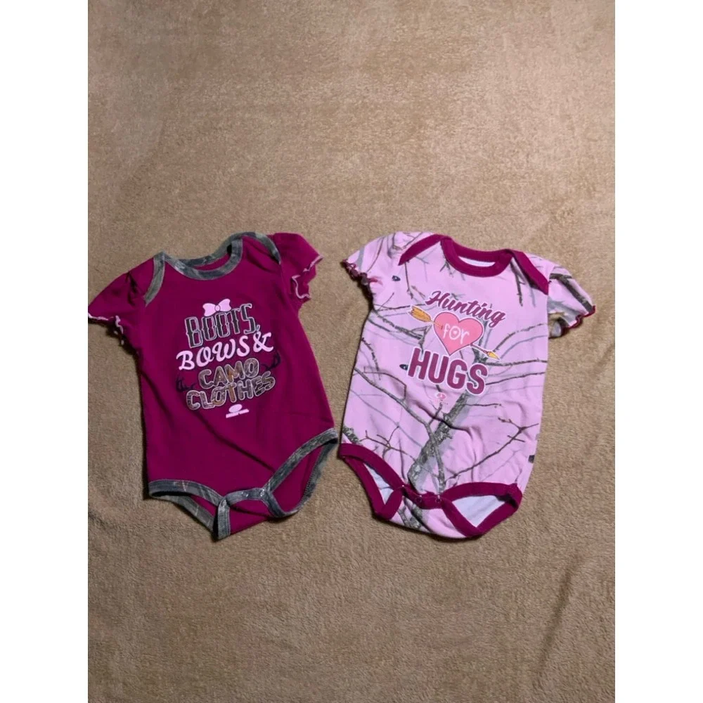 Baby Girls Mossy Oak 2pc Set Sz 6-9 Months Bodysuit Pink Camo Hearts‎ Hug Outfit